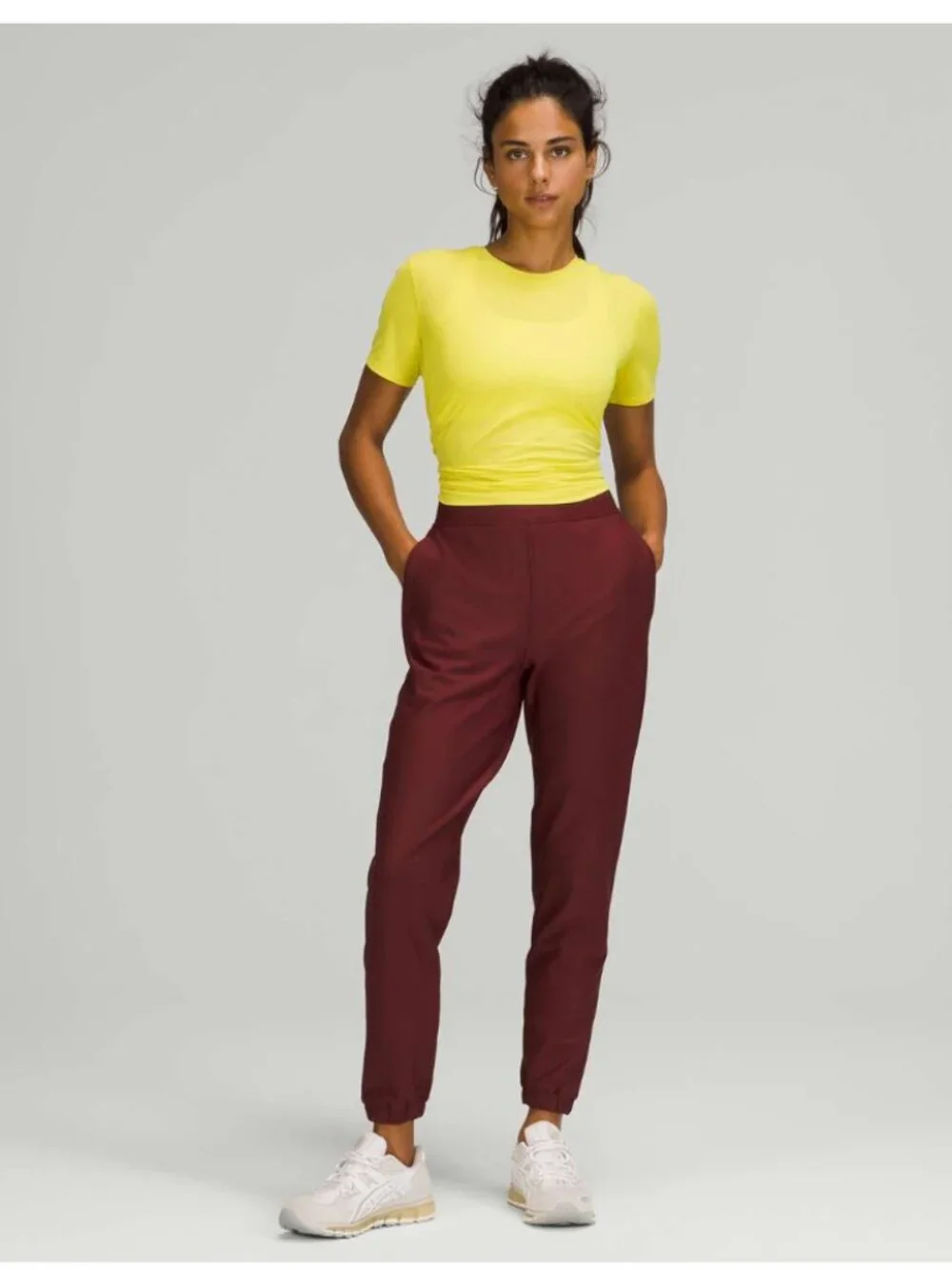 Lululemon Women's Joggers $138 Fleece Tech Lined Merlot Burgundy Size 8